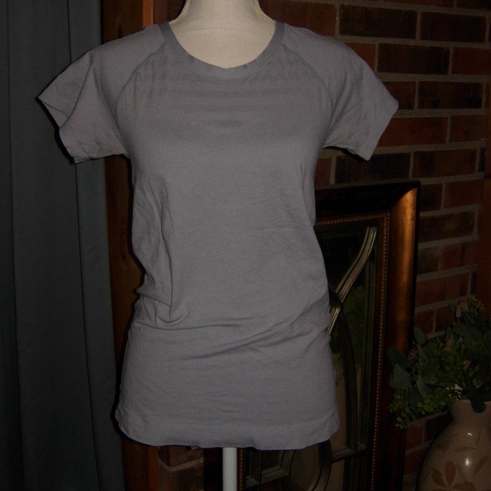Z by Zella Lilac Mesh Vented T-Shirt M